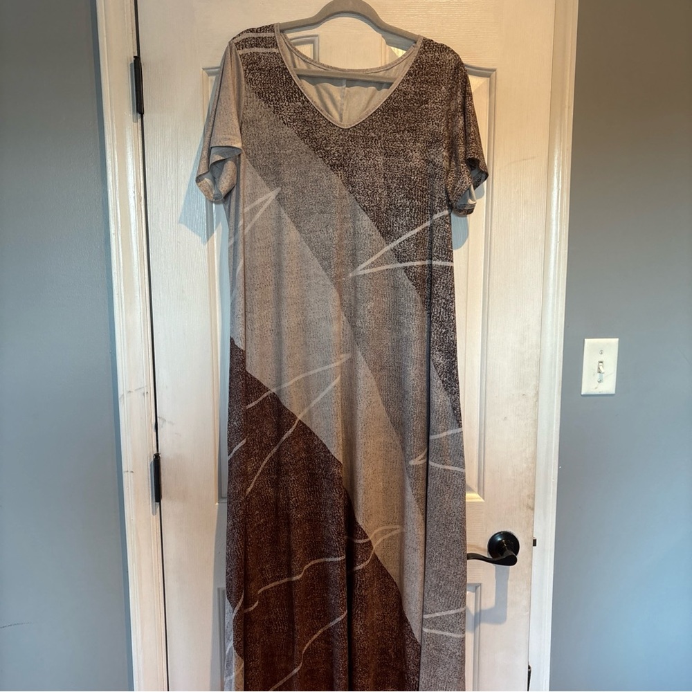 Source Unknown Brown and Gray Geometric Maxi Dress